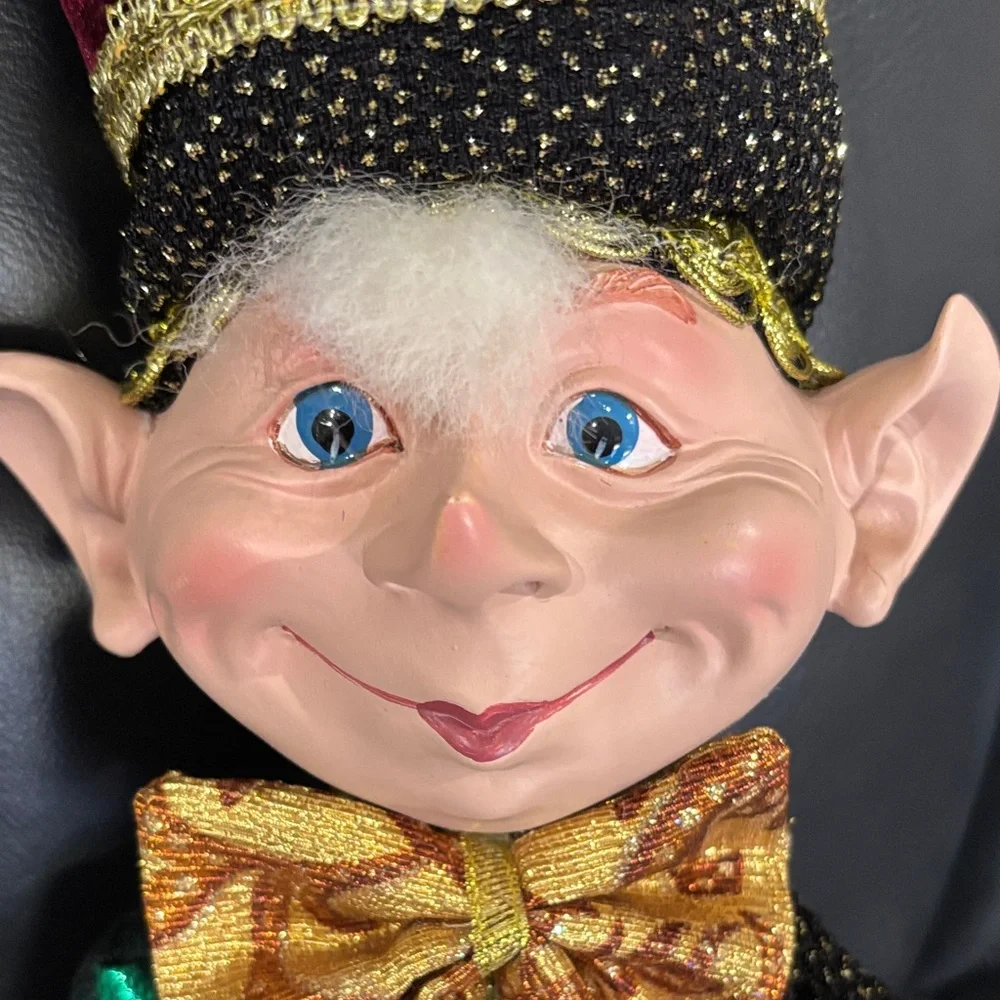 Robert Stanley Festive Posable Christmas Elf Doll with Velvet Outfit 23” - Picture 13 of 16
